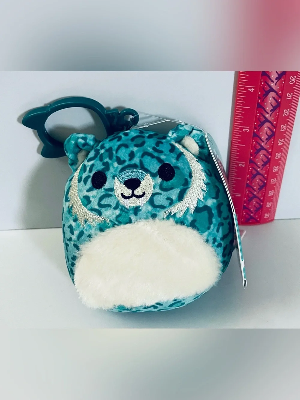 Griffin Squishmallows the aqua saber tooth tiger Clip-On Plush Keychai